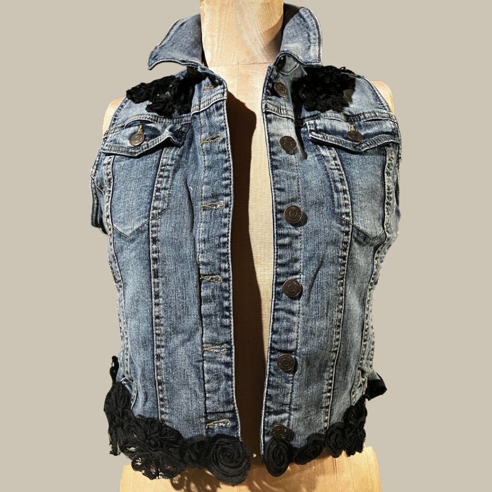 BLACK LACE- DENIM VEST